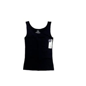 Shapermint All Day Every Day tank
Size L
Never worn- new with tags